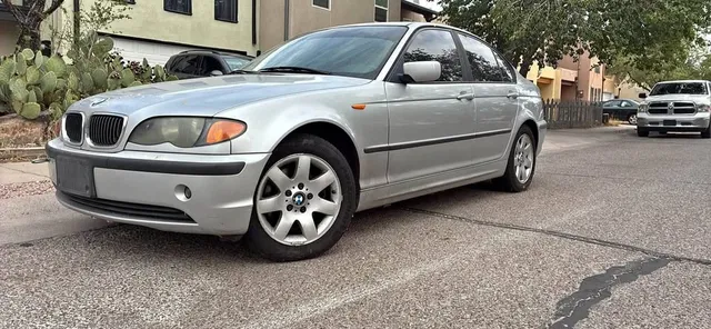 2002 BMW 3 Series 325i Sedan
