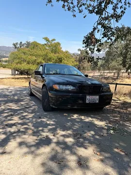 2002 BMW 325i Sedan 4D