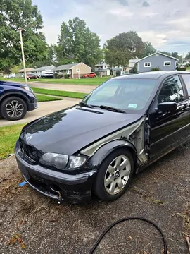 2002 BMW 3 Series 325i Sedan 4D