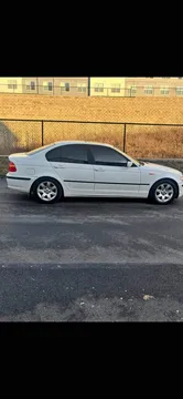 2002 BMW 3 Series 325i Sedan 4D