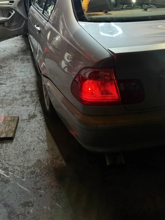 2002 BMW E46 3 Series - Image 3 of 5