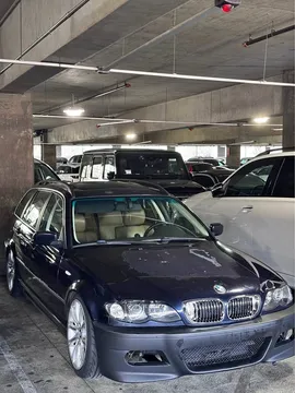 2002 BMW 3 Series 325i Wagon 4D