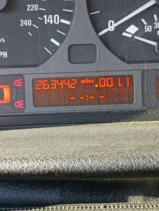 2002 BMW - Image 16 of 16