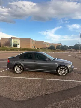 2002 BMW 3 Series 325xi Sedan 4D