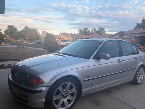 2002 BMW 3 Series 328i Sedan 4D
