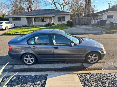 2002 BMW 3 Series 328i Sedan