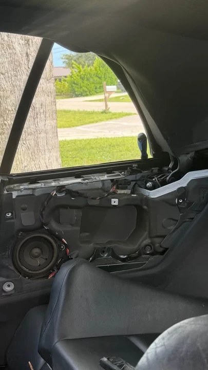 2002 BMW E46 330i & 330Ci - Image 6 of 6