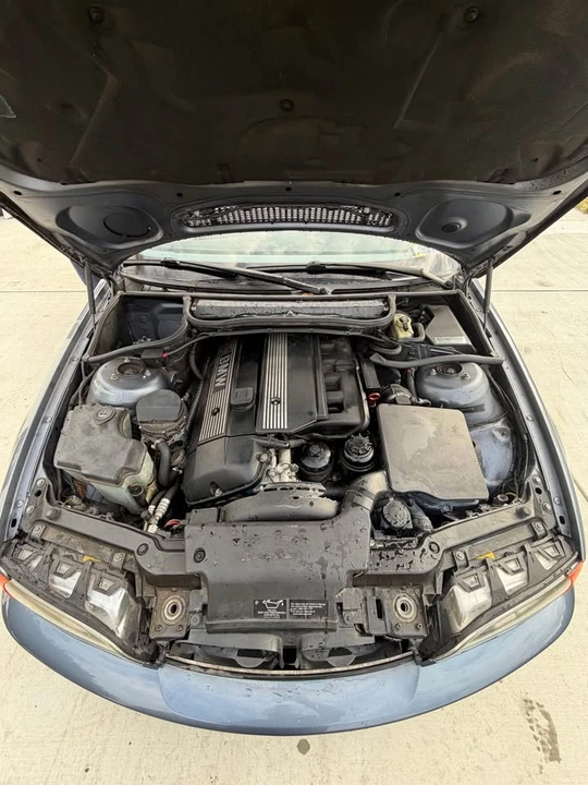 2002 BMW E46 330i & 330Ci - Image 10 of 11