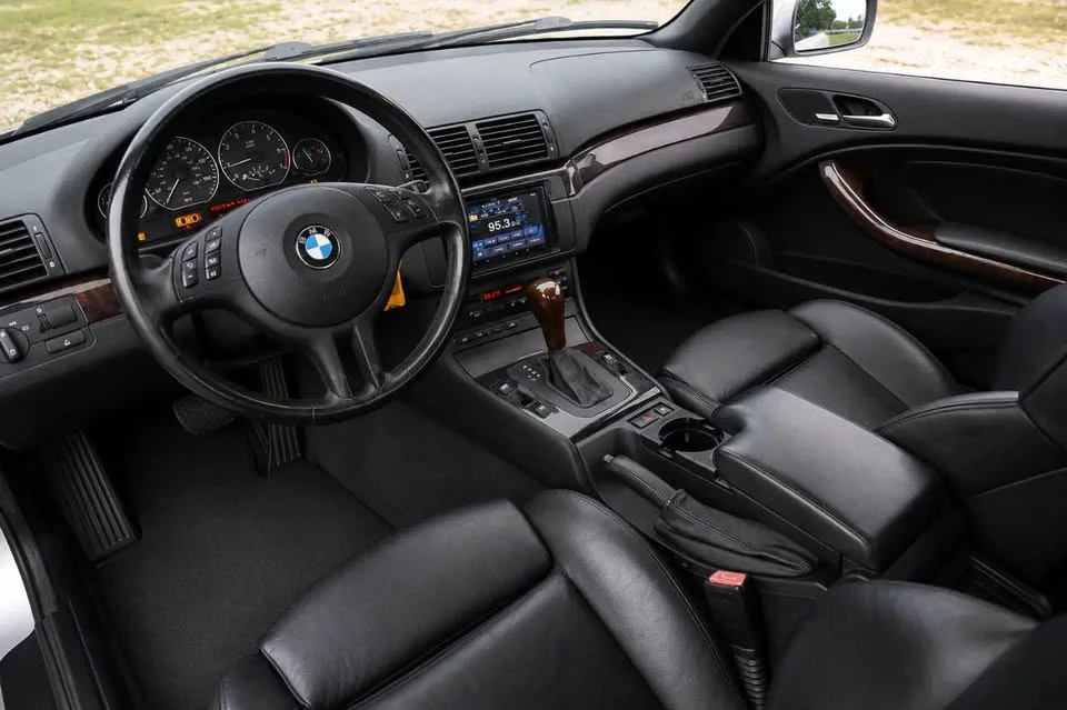 2002 BMW E46 330i & 330Ci - Image 9 of 17