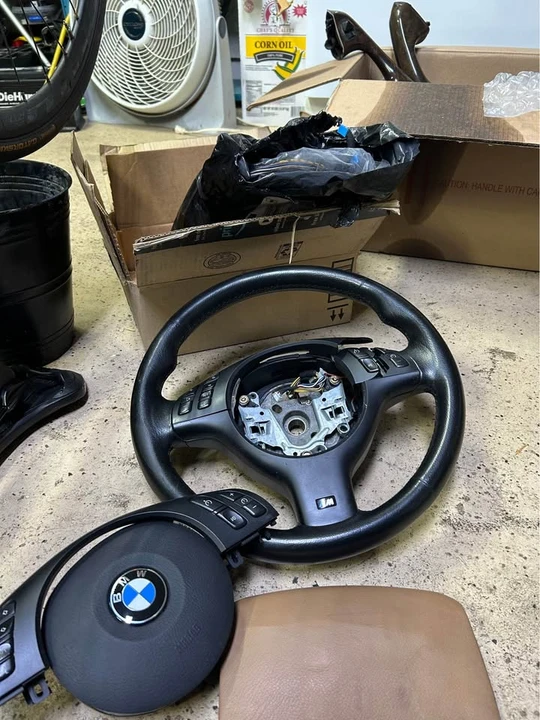 2002 BMW E46 330i & 330Ci - Image 17 of 18
