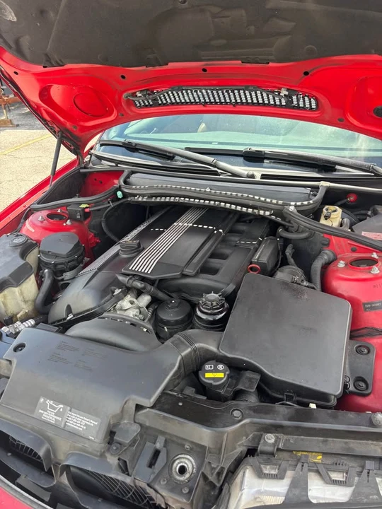 2002 BMW E46 330i & 330Ci - Image 9 of 13