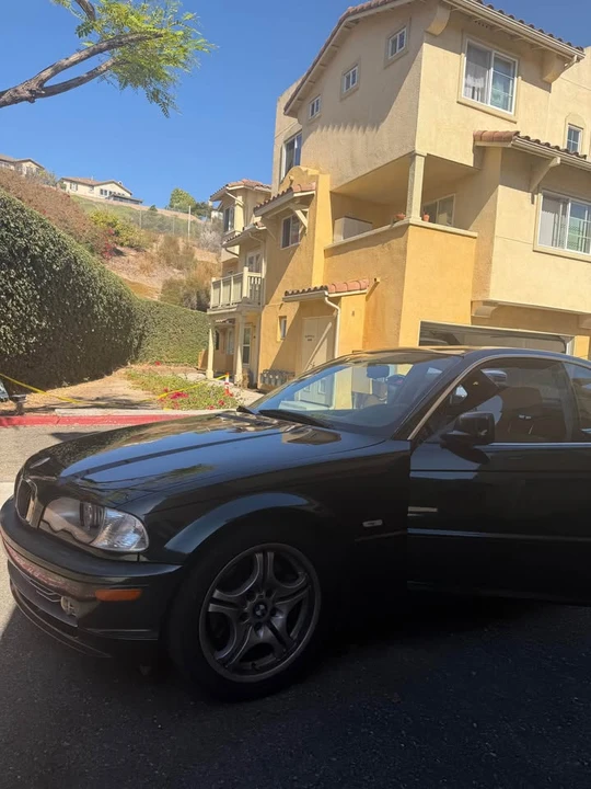 2002 BMW E46 330i & 330Ci - Image 2 of 12