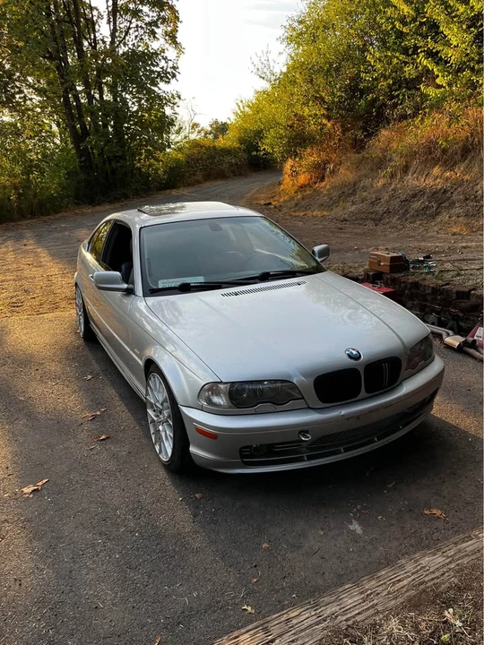2002 BMW E46 330i & 330Ci - Image 2 of 10
