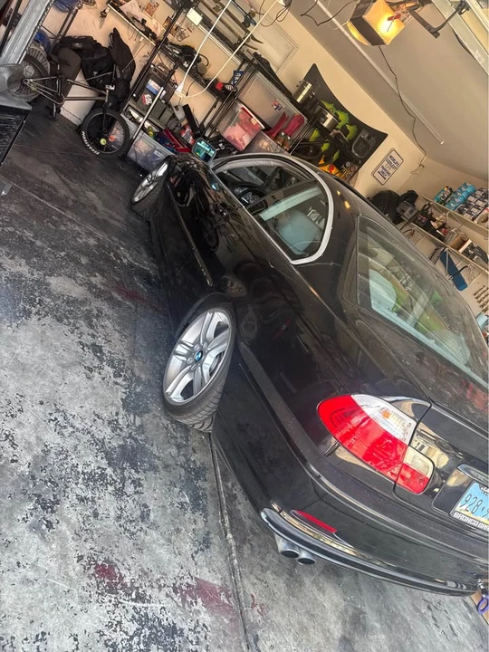 2002 BMW E46 330i & 330Ci - Image 3 of 10