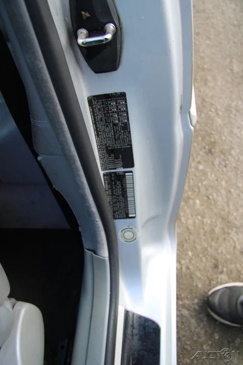 2002 BMW E46 330i & 330Ci - Image 11 of 21