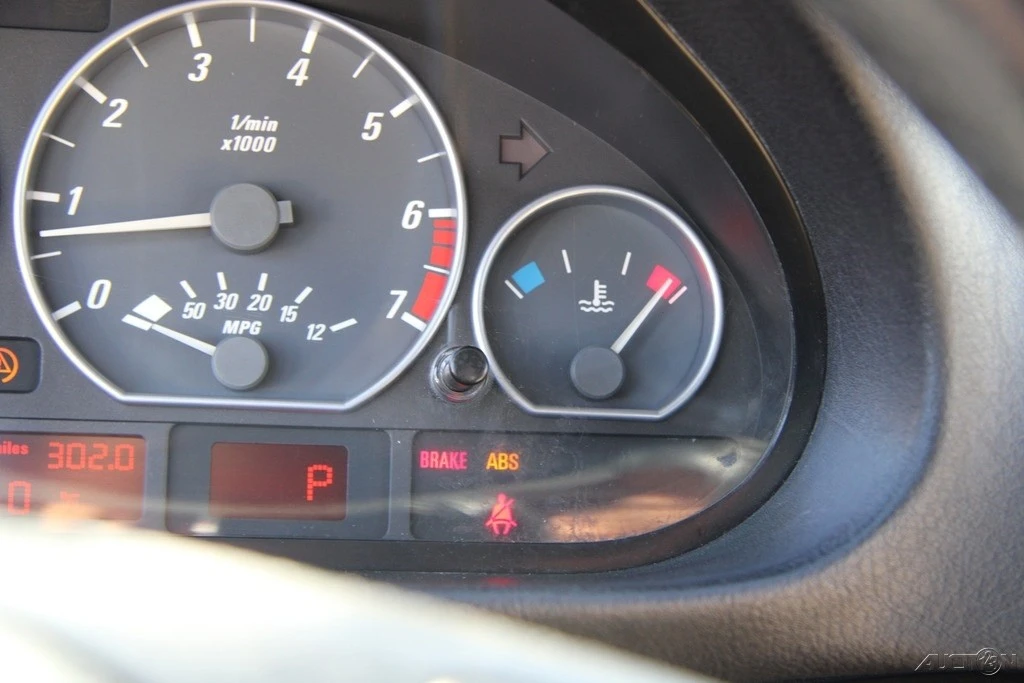 2002 BMW E46 330i & 330Ci - Image 16 of 21