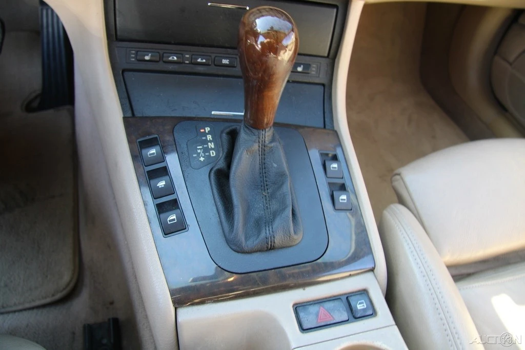 2002 BMW E46 330i & 330Ci - Image 18 of 21