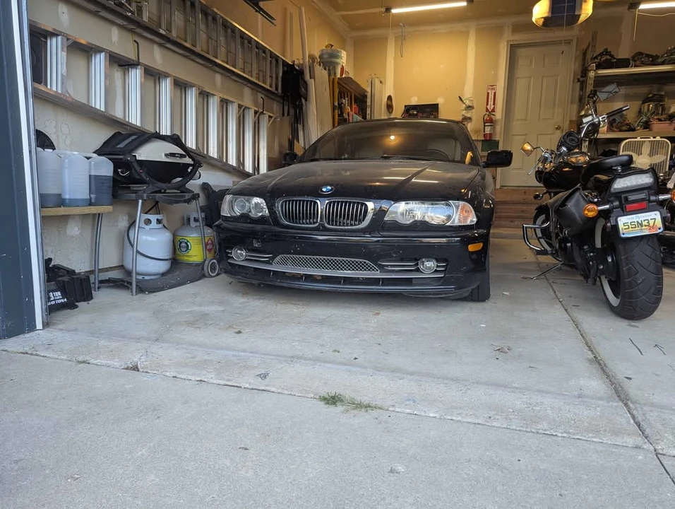 2002 BMW E46 330i & 330Ci - Image 2 of 11