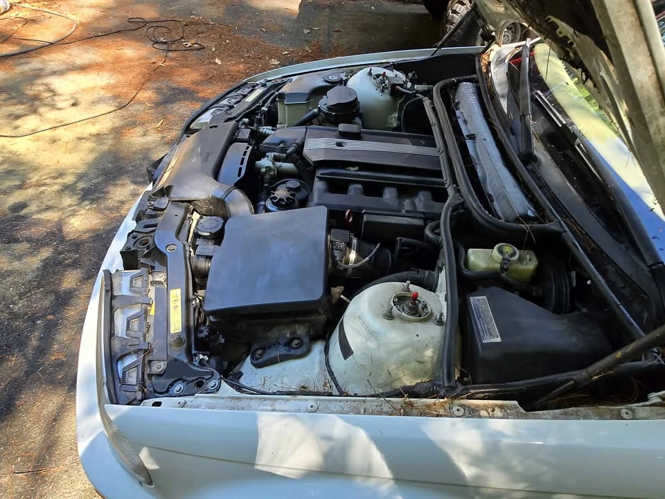 2002 BMW E46 330i & 330Ci - Image 6 of 20