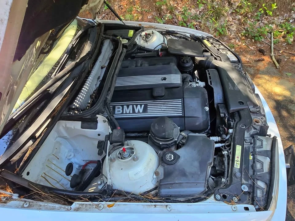 2002 BMW E46 330i & 330Ci - Image 7 of 20