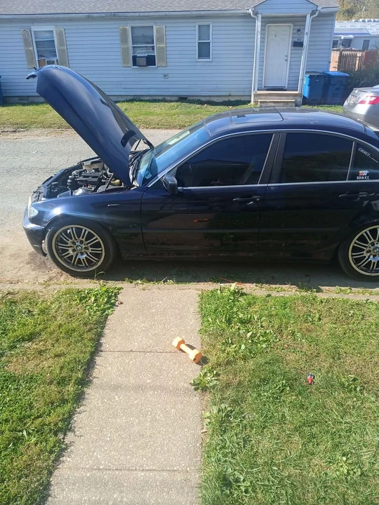 2002 BMW E46 330i & 330Ci - Image 9 of 10