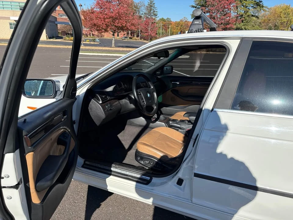 2002 BMW E46 330i & 330Ci - Image 11 of 12