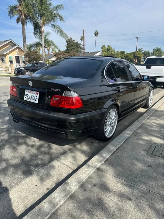 2002 BMW E46 330i & 330Ci - Image 2 of 10