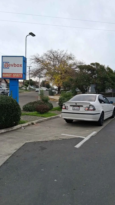 2002 BMW E46 330i & 330Ci - Image 2 of 15