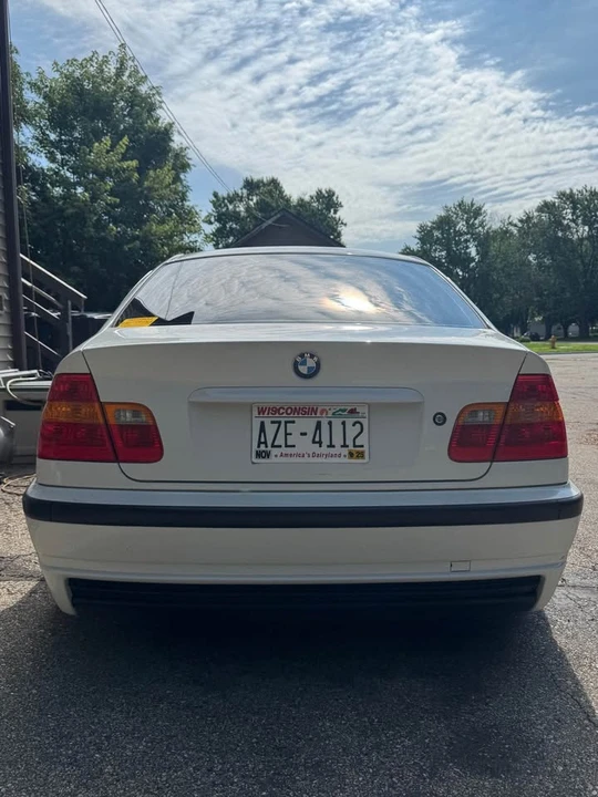 2002 BMW E46 330i & 330Ci - Image 3 of 13