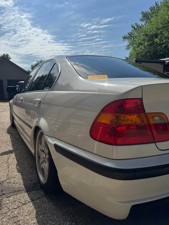 2002 BMW E46 330i & 330Ci - Image 7 of 13