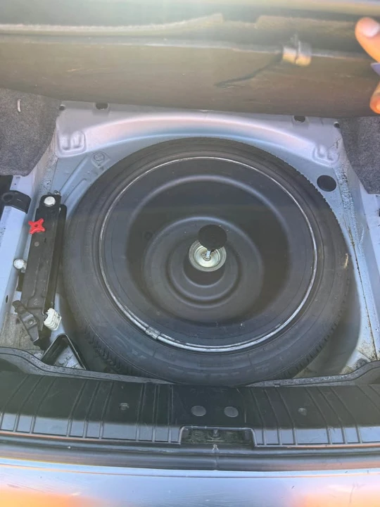 2002 BMW E46 330i & 330Ci - Image 16 of 20