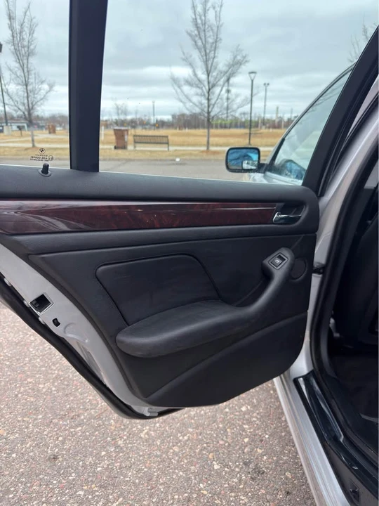2002 BMW E46 330i & 330Ci - Image 15 of 16