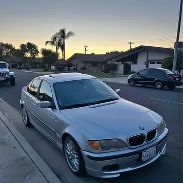 2002 BMW 330i Sedan