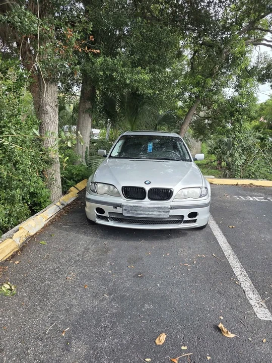 2002 BMW E46 330i & 330Ci - Image 2 of 4