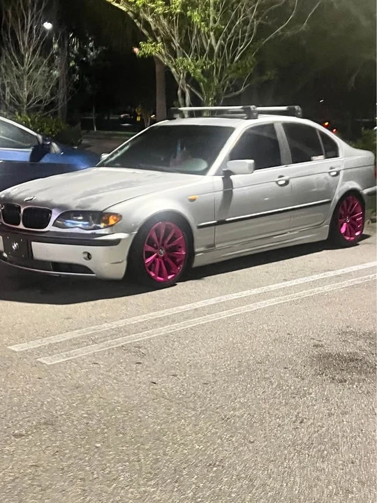 2002 BMW E46 330i & 330Ci - Image 2 of 4