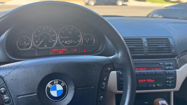 2002 BMW 3 Series 330i Sedan