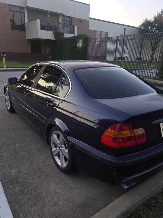 2002 BMW E46 330i & 330Ci - Image 3 of 6