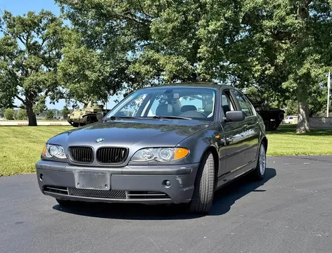 2002 BMW 3 Series 330i Sedan 4D