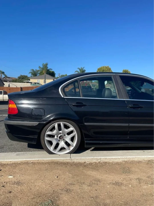 2002 BMW E46 330i & 330Ci - Image 3 of 20