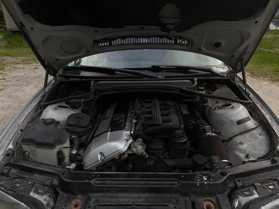 2002 BMW E46 330i & 330Ci - Image 7 of 8