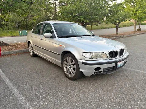 2002 BMW 330xi Sedan