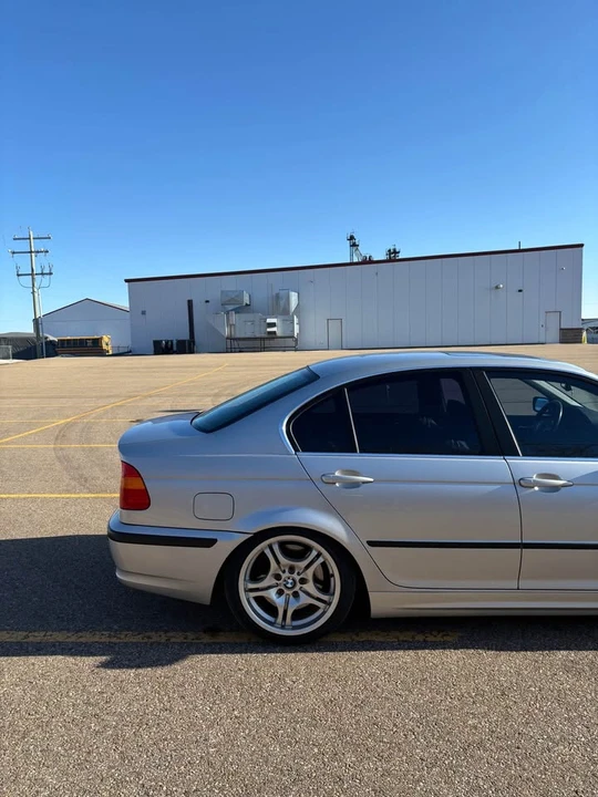 2002 BMW E46 330i & 330Ci - Image 5 of 19