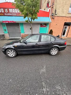 2002 BMW 325xi Sedan