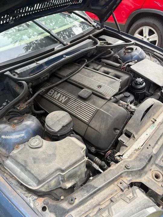 2002 BMW E46 330i & 330Ci - Image 5 of 5