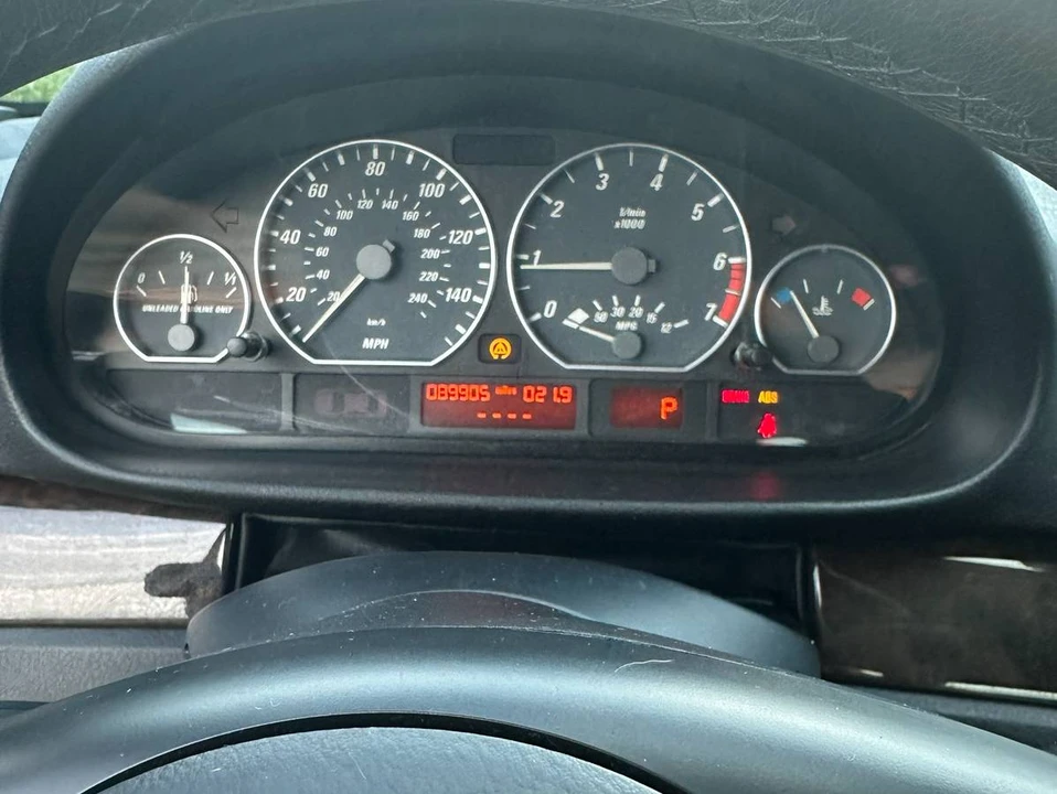 2002 BMW E46 330i & 330Ci - Image 9 of 10