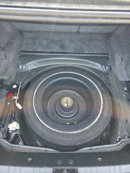 2002 BMW E46 330i & 330Ci - Image 6 of 19