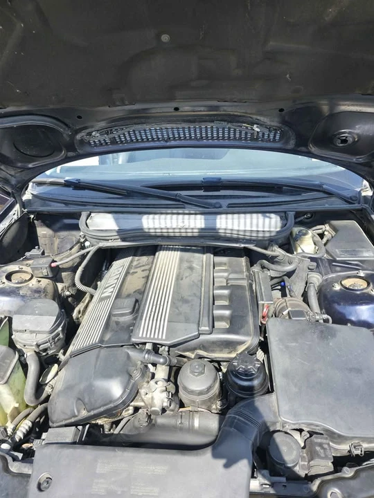 2002 BMW E46 330i & 330Ci - Image 13 of 19