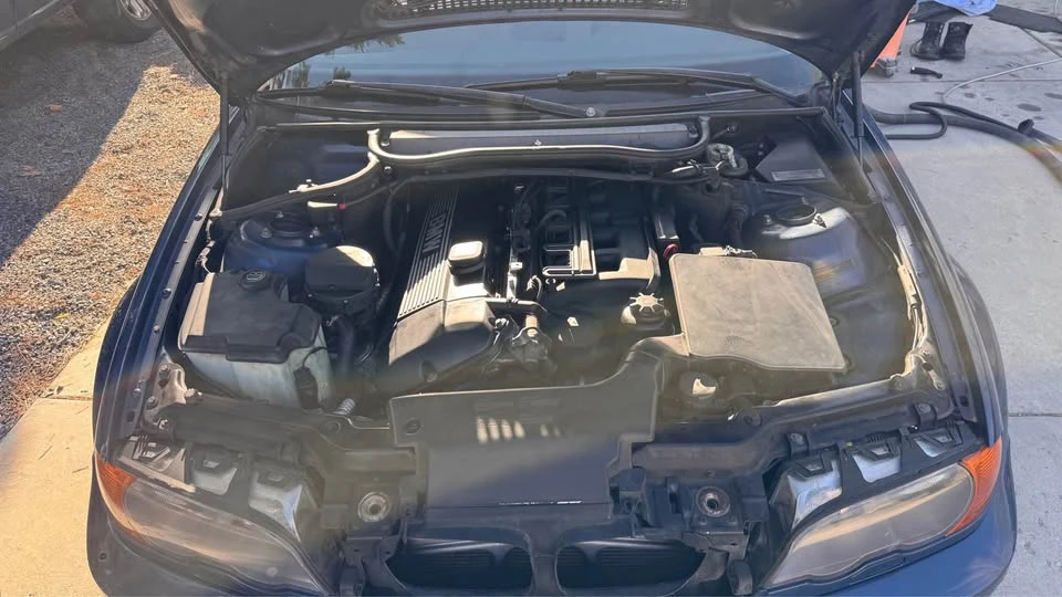 2002 BMW E46 330i & 330Ci - Image 8 of 18