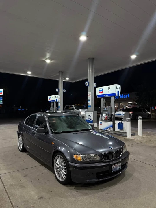 2002 BMW E46 330i & 330Ci - Image 2 of 8