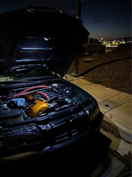 2002 BMW E46 330i & 330Ci - Image 2 of 5